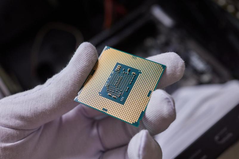 Opremljanje tiskanih vezij za tujino