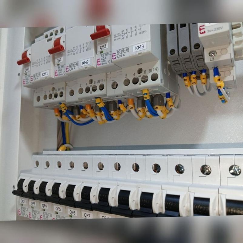 Proizvodnja električnih razdelilnikov, omaric in pribora Slovenija