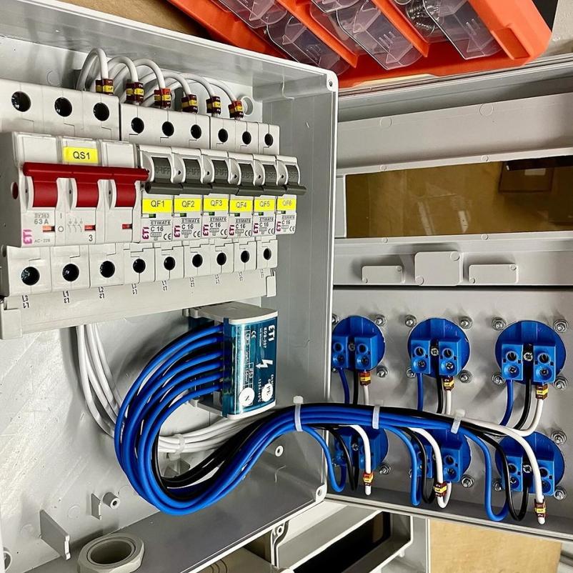 Celovite rešitve za zaščito električnih inštalacij Slovenija in tujina