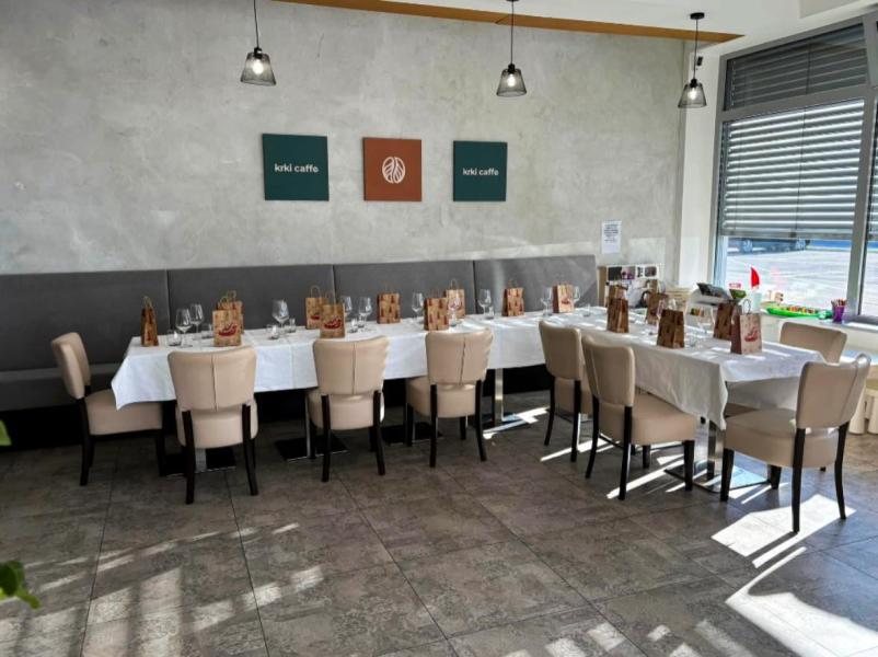 Prostor za praznovanja in zaključene družbe Slovenske Konjice