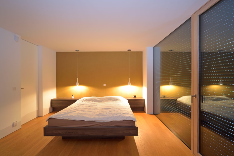 Razstavni salon vrat in oken iz lesa Žiri