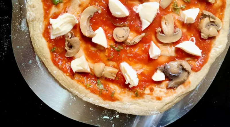 Domača mocarela iz slovenskega mleka Ljubljana