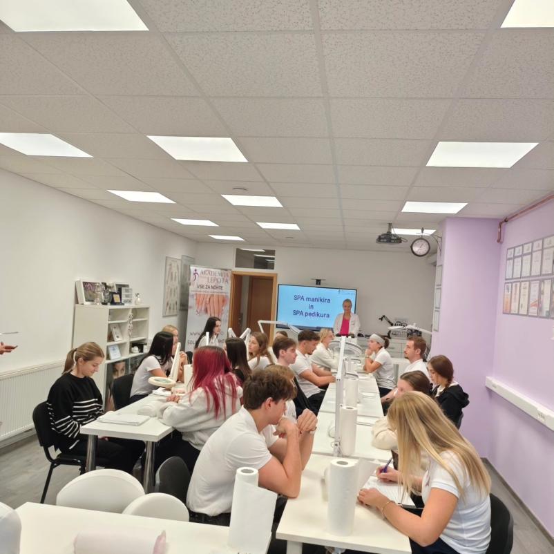Tečaji za nohte Slovenija