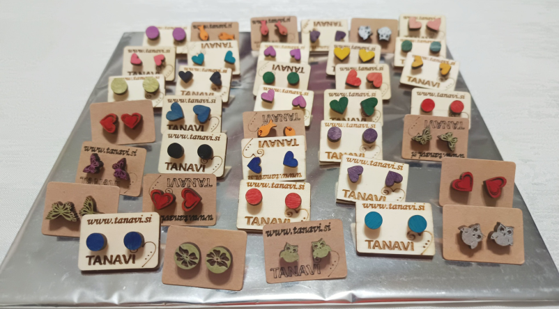 Iščete podjetje, ki vam lahko ponudi unikaten nakit iz lesa na Koroškem?