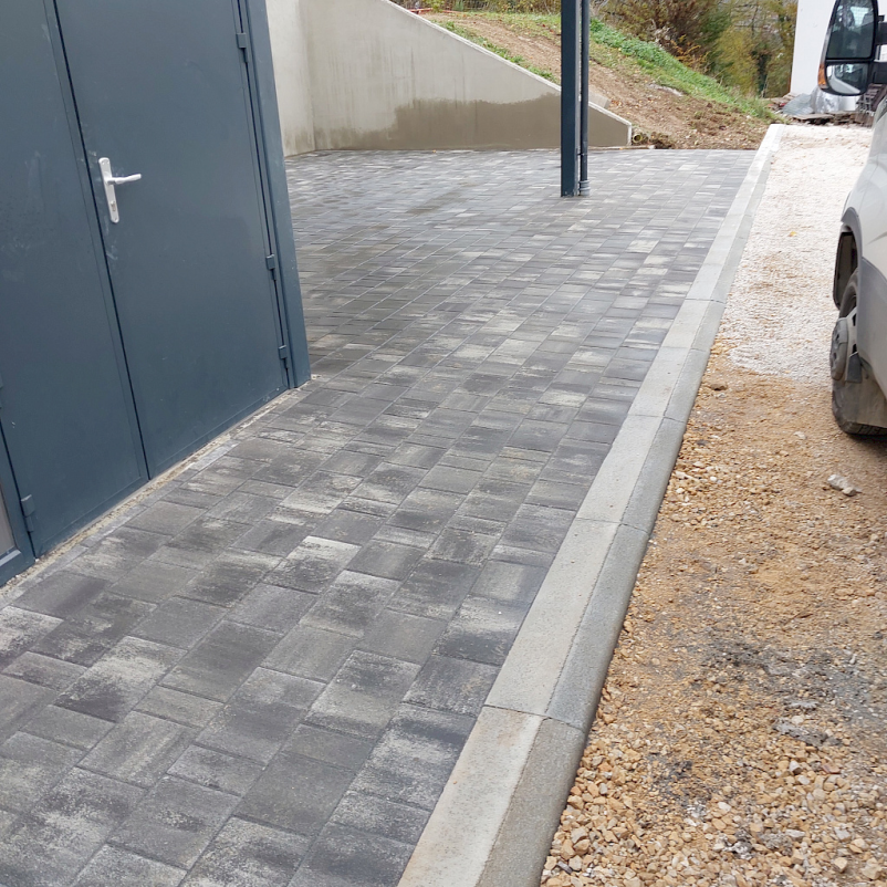 Ugodno tlakovanje dvorišč Osrednja Slovenija