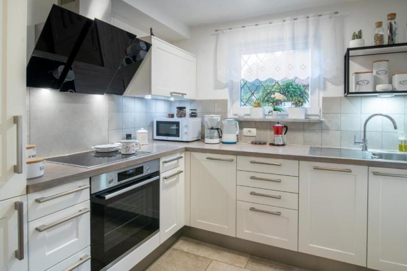 Rent a holiday home near Kokra