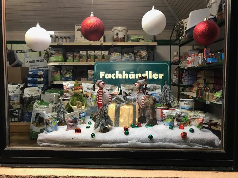 Hrana za hišne ljubljenčke Slovenija