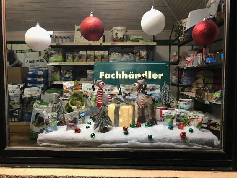 Hrana za hišne ljubljenčke Slovenija