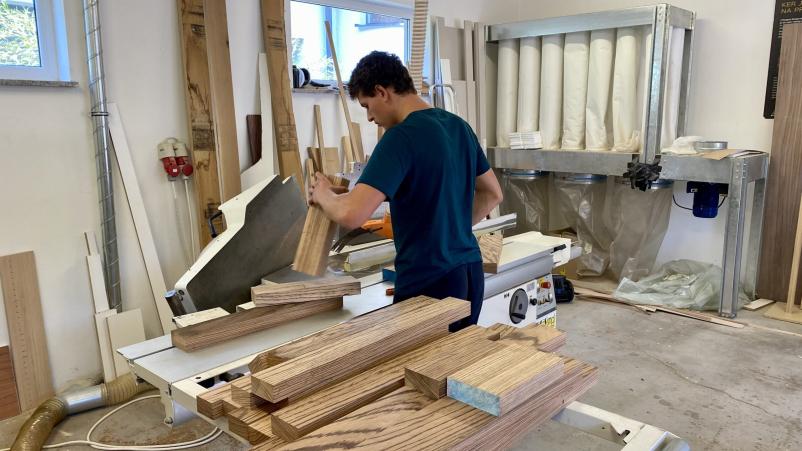 Lesene kuhinje in delovni kotički