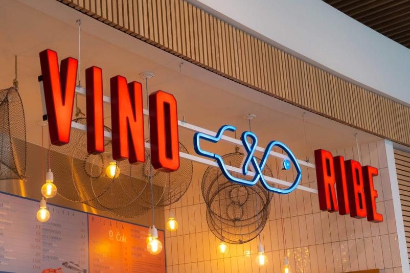 Montaža reklamnih napisov in tabel Osrednja Slovenija