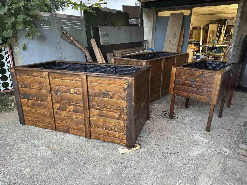 Izdelava visokih gred David Trop