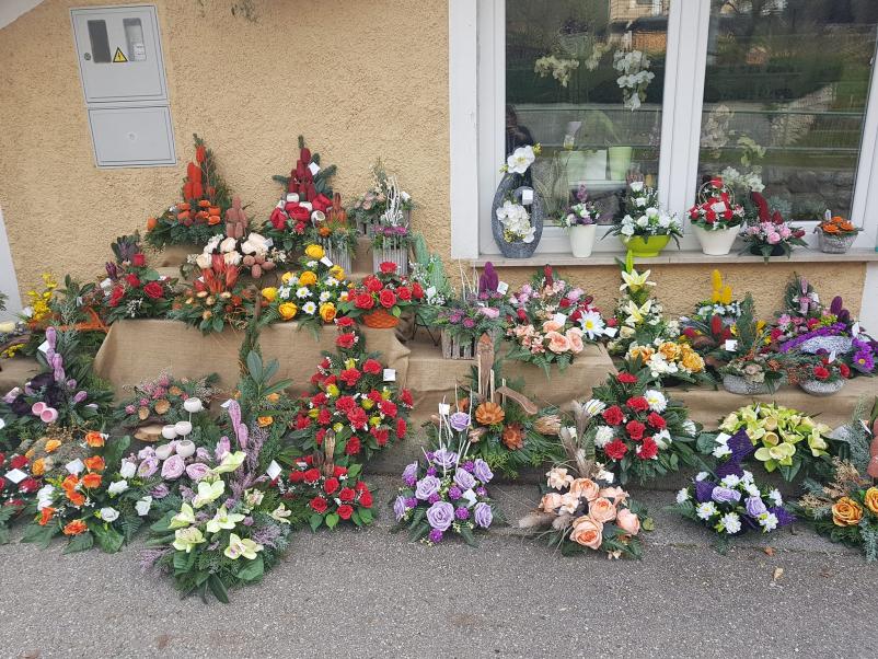 Lepi cvetlični aranžmaji Zagorje