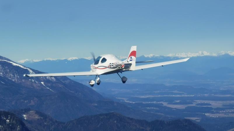 Kvalitetna letalska šola Štajerska, Slovenija
