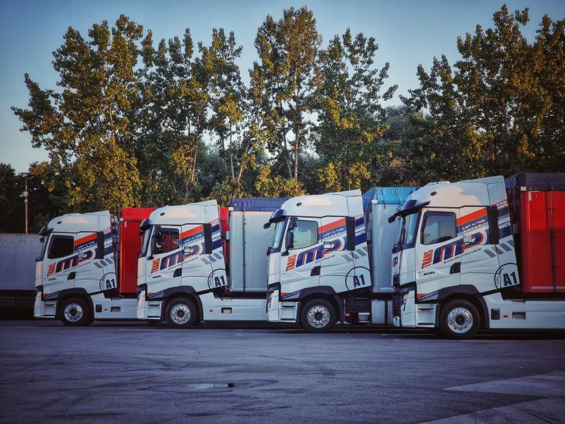 Zanesljiv transport nevarnega in nenevarnega blaga Slovenija in tujina