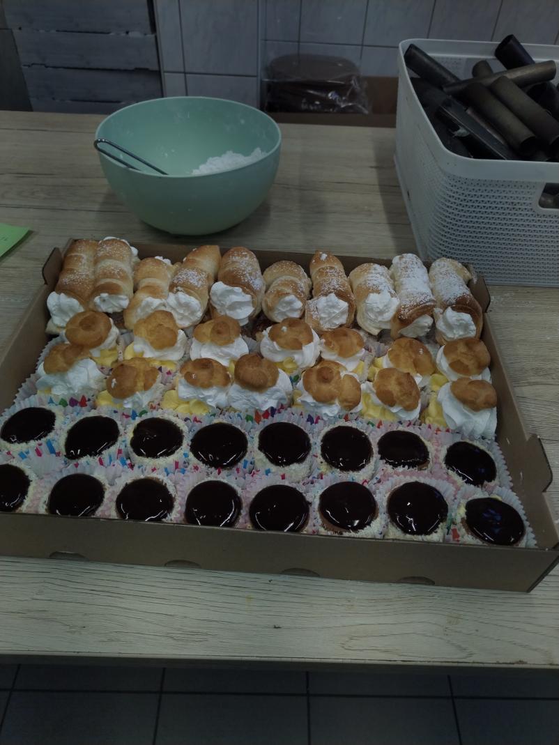 Ruske kape in pecivo po naročilu Koroška