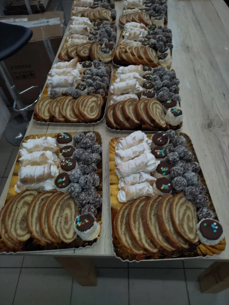 Ruske kape in pecivo za praznovanja Koroška