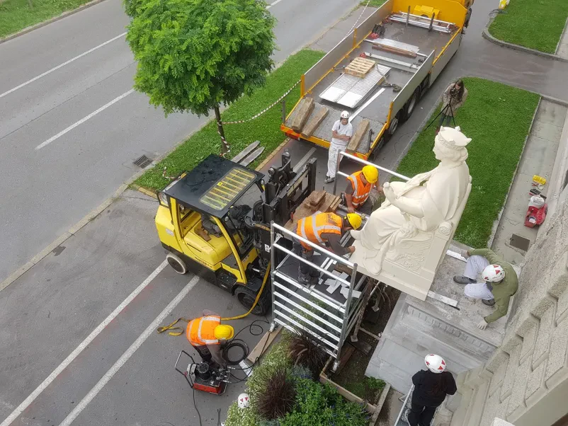 Hitra selitev opreme po Sloveniji in tujini