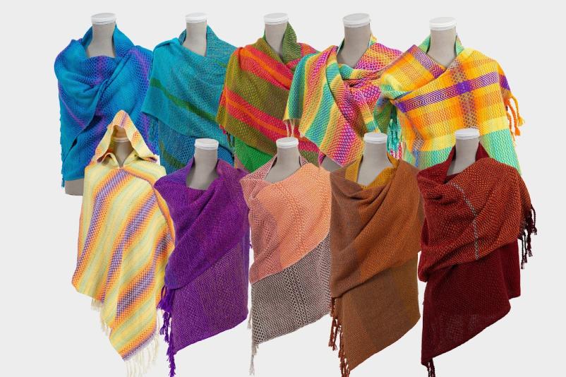 Prodaja ročno tkanih oblačil iz volne Slovenija