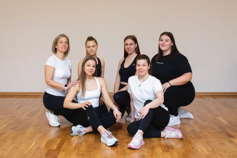 Vaje za mišično moč za ženske Goriška