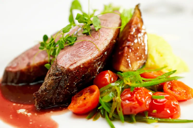 Dober bistro Koper, Obala