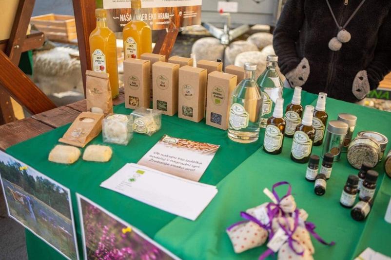 Čebelarski in sadjarski pridelki Pomurje