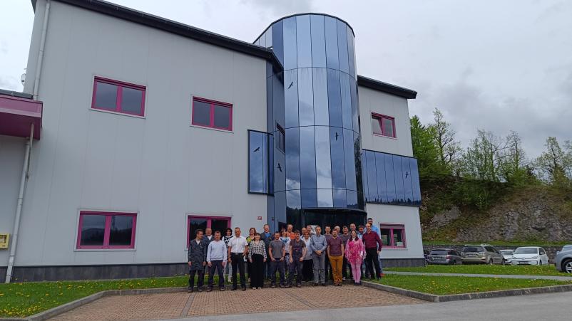 Rešitve na področju robotike in avtomatizacije na ključ