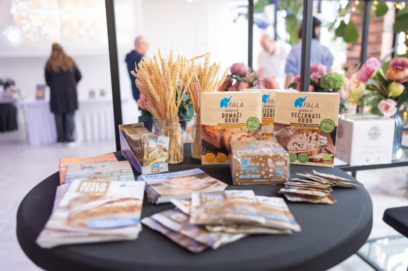 Mešanice za peko kruha Slovenija