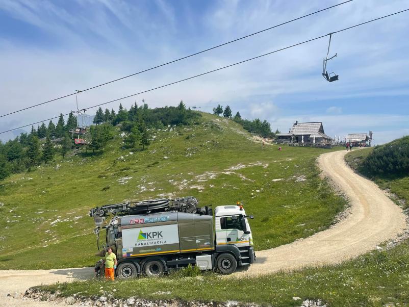 Skrb za pitno vodo s pitniki Kamnik