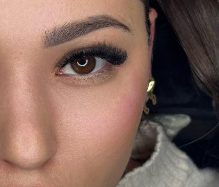 Ugodno podaljševanje trepalnic v Celju