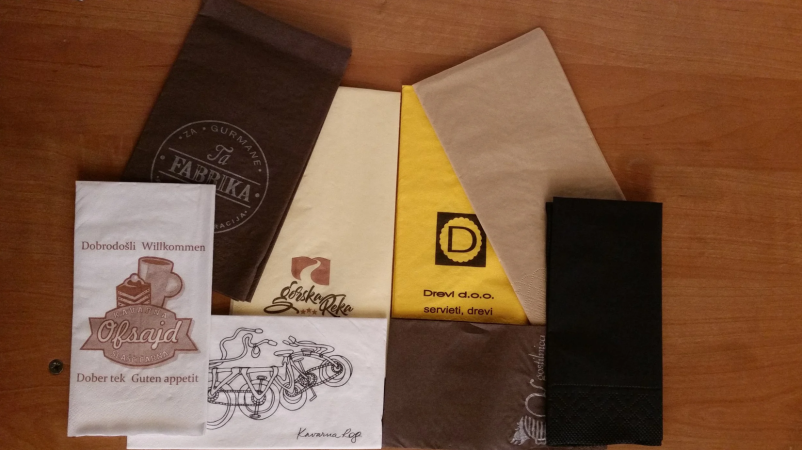 Tisk logotipov na serviete