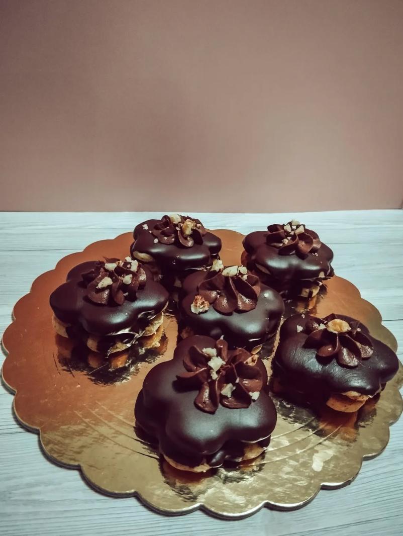 Peka veganskih sladic Škofja Loka