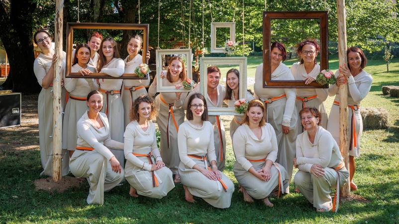 Vokalna skupina v Metliki