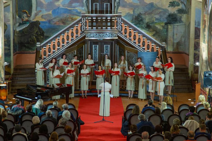 Ženska vokalna skupina 