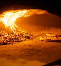 Dobra picerija Komenda, okolica