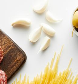 Okusite dobro domačo, svinjsko salamo