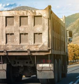 Hiter prevoz razsutega tovora po Sloveniji