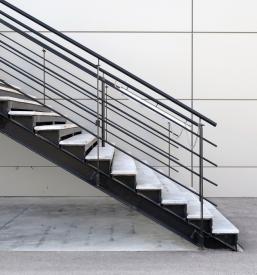 Lesene stopnice Slovenija