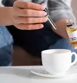 CBD kapljice in smola 