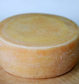 Domači sir iz kravjega mleka Trebnje 