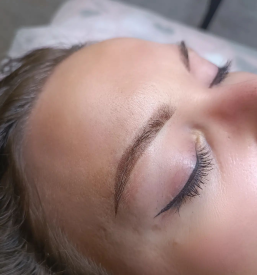 Permanentno ličenje obrvi Radovljica