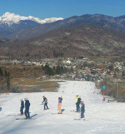 Sezonska vozovnica za smučišče Kozji hrbet
