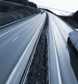 Ugodni kamionski prevozi z dvižno rampo Slovenija