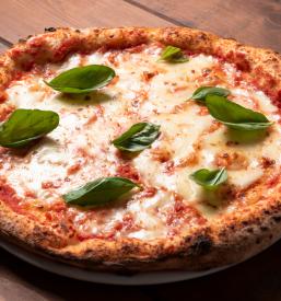 Domača pizza Slovenska Bistrica