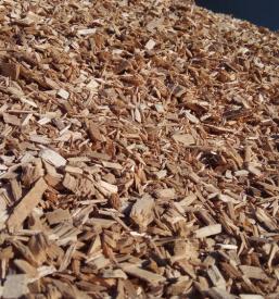 Predelava starega lesa v mizarske izdelke