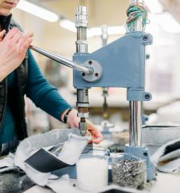 Spletna prodaja blaga na meter