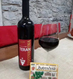 Teran, turistična kmetija Dutovlje, Sežana