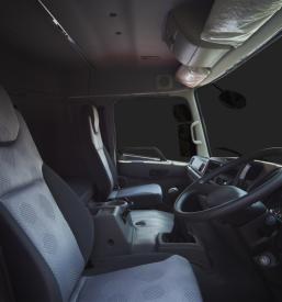 Menjava avtostekel in menjava odbijačev