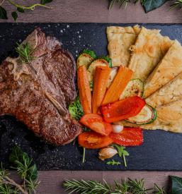 Jedi s testeninami Kras