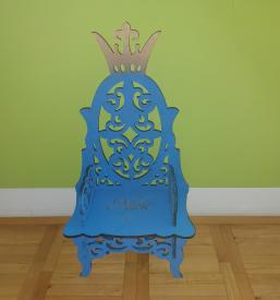 unikatni stolčki iz lesa za fantke Savinjska