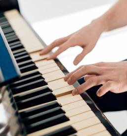 inštrukcije klavirja Kranj